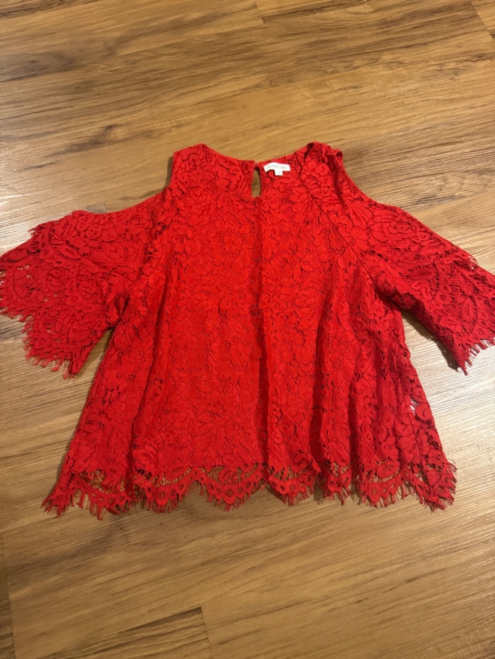 NWOT Olivia Grey Lace Cold-Shoulder Blouse - Red